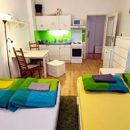 Nice Apartment By The Center Praga Exterior foto