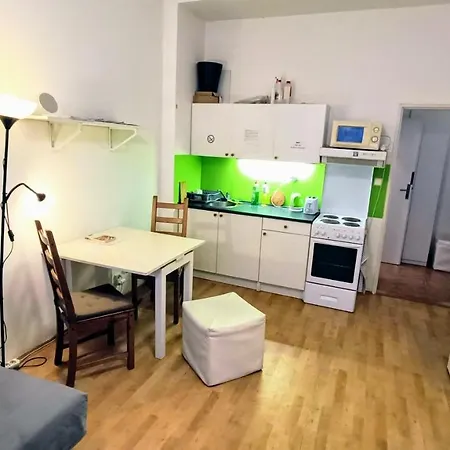 Nice Apartment By The Center Praga Exterior foto