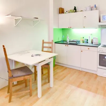 Nice Apartment By The Center Praga Exterior foto
